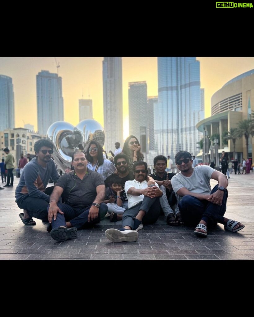 Kavin Instagram - Number 6, Vivekanandar theru, Dubai kurukku sandhu, Dubai main road, Dubai.