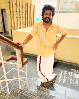Kavin Instagram - நண்பர்கள் அனைவருக்கும் இனிய தமிழர் திருநாள் நல்வாழ்த்துக்கள் 😊🙏🏼

#HappyPongal