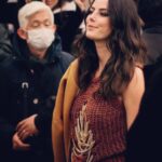 Kaya Scodelario Instagram - Thank you lovely @loewe team for having me at your fashion week show. We had a magical time in Paris - @ginakanemakeup @eamonnhughes 💜 u both Paris, France