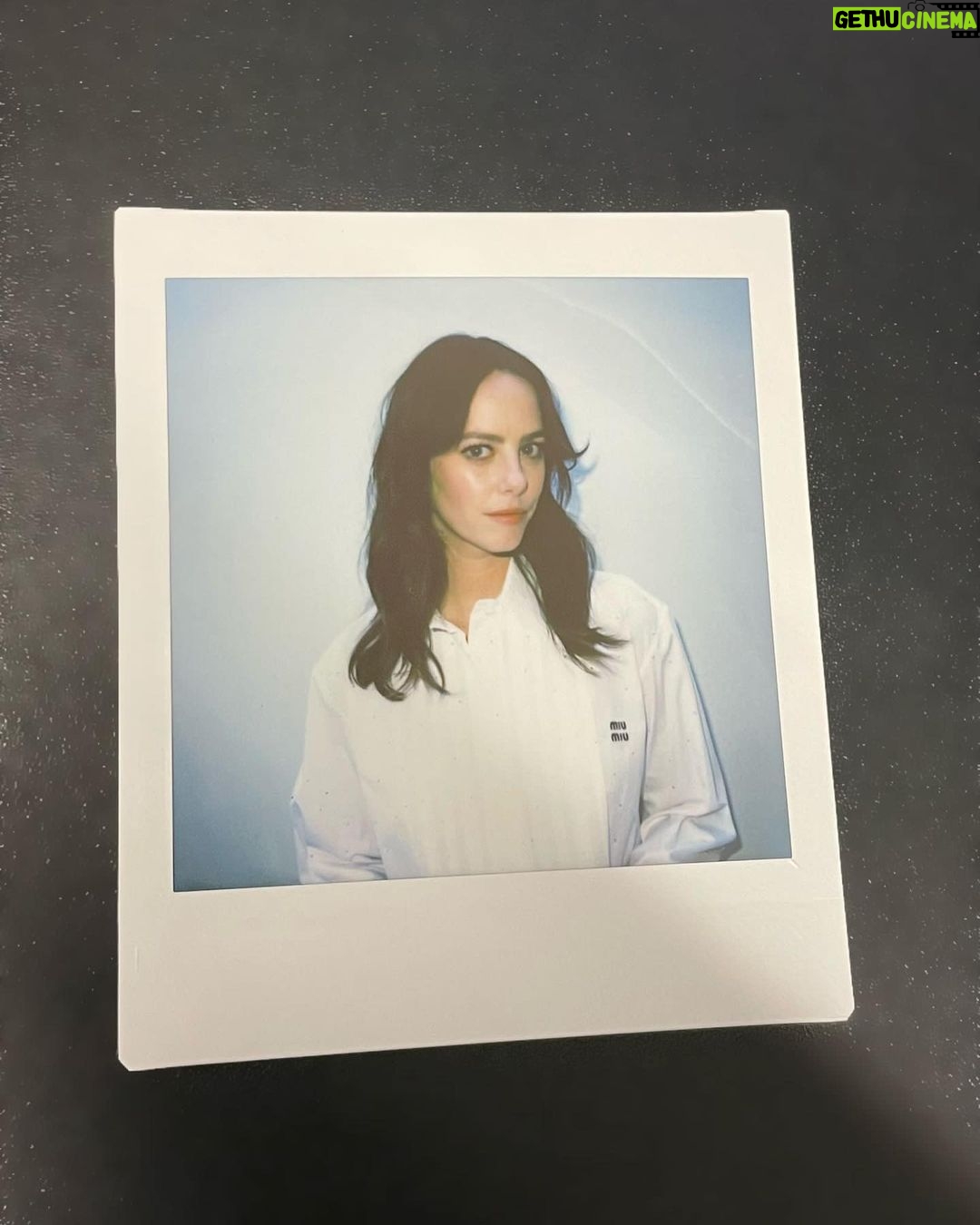 Kaya Scodelario Instagram - Thank you @britishvogue & @netflixuk for a wonderful evening š Dressed head to toe in magical @miumiu Hair & first photo cred - @bjornkrischker Makeup - @amanda.grossman āØš« @publiceyecomms Belvedere Restsurant Marco Pierre White