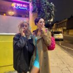 Kaya Scodelario Instagram - Only attending 90s themed parties from now on so I have an excuse to do my hair like this & wear my Ebay bag again 🤍 Hackney, Hackney, United Kingdom