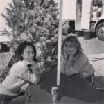 Kaya Scodelario Instagram - My sister from another Mr. ❤️ u @willowshields don’t leave me 😩