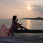 Kaya Scodelario Instagram - It’s still cold in Canada.... 😩 pls stop now Toronto okay it’s spring and I’m ready for totally sober natural chilling on hols pics 👀 Maldives