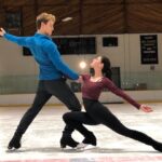 Kaya Scodelario Instagram - And Lunnnnngggggeee..... Honestly 6weeks ago I could barely stand on skates and now I’m out here living my best Torvill & Dean life ✨💫 Thank you team and thank you @eroderickanderson for being the best (and most patient) ice buddy. Ps @johnnygweir & @kaitdubz WE ARE COMING FOR YOU BISHHHH ❄️❄️❄️ @netflix #spinningout @spinningoutnetflix ⛸ photo credit: amazballs director @mattdirector
