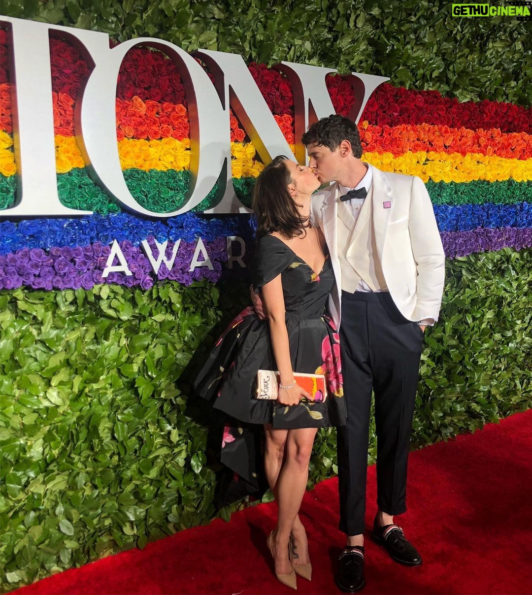 Kaya Scodelario Instagram - Thank you @welovecoco for helping me get ready for the 2019 @thetonyawards. Make up: @kirinstagram Hair @nathanrival Dress: @marcjacobs Jewels by: @cartier styling: @jerry_stafford Husband/babydaddy/bestfriend/tony nominated boss man: @findthewalker