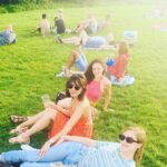 Kaya Scodelario Instagram - Sunshine and friends 😊❤️