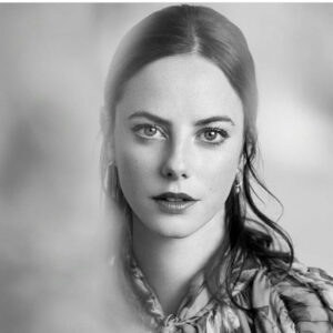 Kaya Scodelario Instagram - Few more from my floral dream shoot with @marieclaireuk Thank you so much @katedavismacleod it was an absolute pleasure to work with you. 🌹