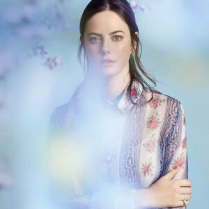 Kaya Scodelario Instagram - Few more from my floral dream shoot with @marieclaireuk Thank you so much @katedavismacleod it was an absolute pleasure to work with you. 🌹