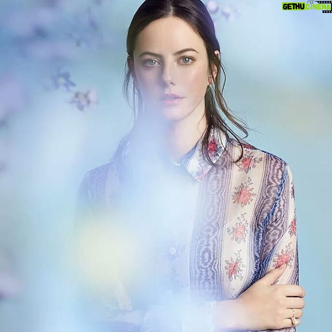 Kaya Scodelario - 302.8K Likes - Few more from my floral dream shoot with @marieclaireuk Thank you so much @katedavismacleod it was an absolute pleasure to work with you. 🌹