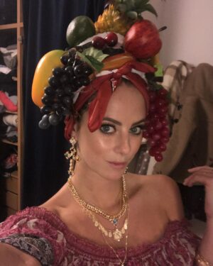 Kaya Scodelario Instagram - #Tb to last years Halloween party at ours with amazing friends and touching etc. - this year I’m alone in Canada, watching schitts Creek in my bathrobe. I’ve never been more afraid. #votehimout #wearamask