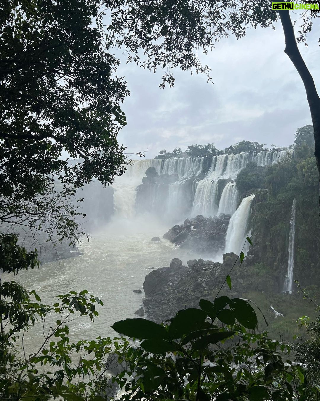 Kaya Scodelario - 354.4K Likes - The cheesy tourist selfies don’t do it justice…
Beyond grateful to get to see such incredible natural beauty in person & share these memories with my family.
Iguazu Falls you have my heart 🤍