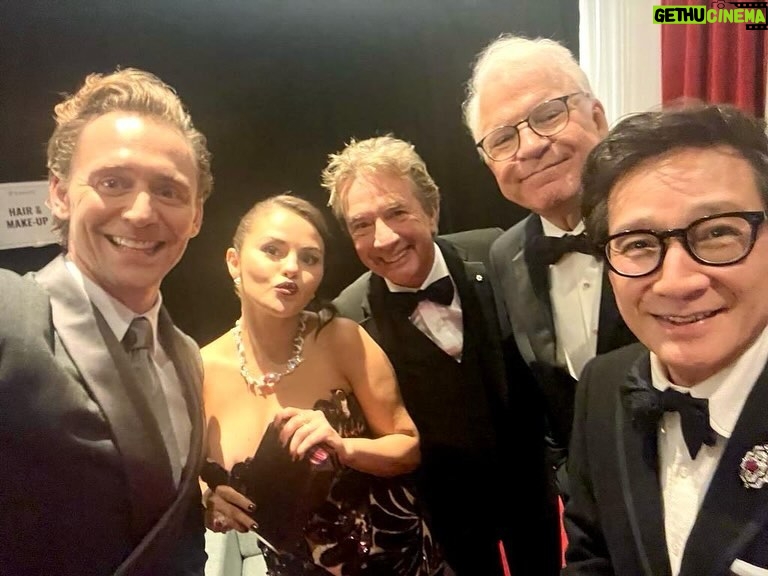 Ke Huy Quan Instagram - Fun times with my favorite LOKIS at the #EMMYS. Also made some new friends. 😜 Tuxedo @thombrowne Jewels @cartier Bow tie @titleofwork Glasses @oliverpeoples Styling @chloekeiko Grooming @anissaemily Red Carpet 📸 AP/Invision for the Television Academy