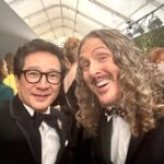 Ke Huy Quan Instagram - Fun times with my favorite LOKIS at the #EMMYS. Also made some new friends. 😜 Tuxedo @thombrowne Jewels @cartier Bow tie @titleofwork Glasses @oliverpeoples Styling @chloekeiko Grooming @anissaemily Red Carpet 📸 AP/Invision for the Television Academy