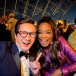 Ke Huy Quan Instagram - I FINALLY MET OPRAH! ❤️🙏🏻 ..last night at the 3rd Annual @academymuseum Gala. Grooming: @anissaemily Tuxedo: @Dior 📸: @gettyimages & Yours Truly 🤳