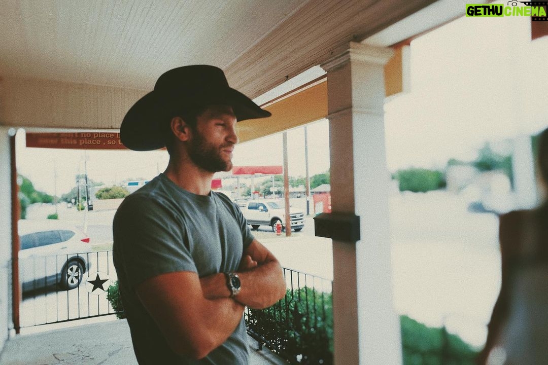 Keegan Allen Instagram - @masterhatter pitstop