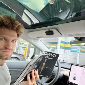 Keegan Allen Instagram - Walker stuff, last photo a spoiler, sorry @awfricke