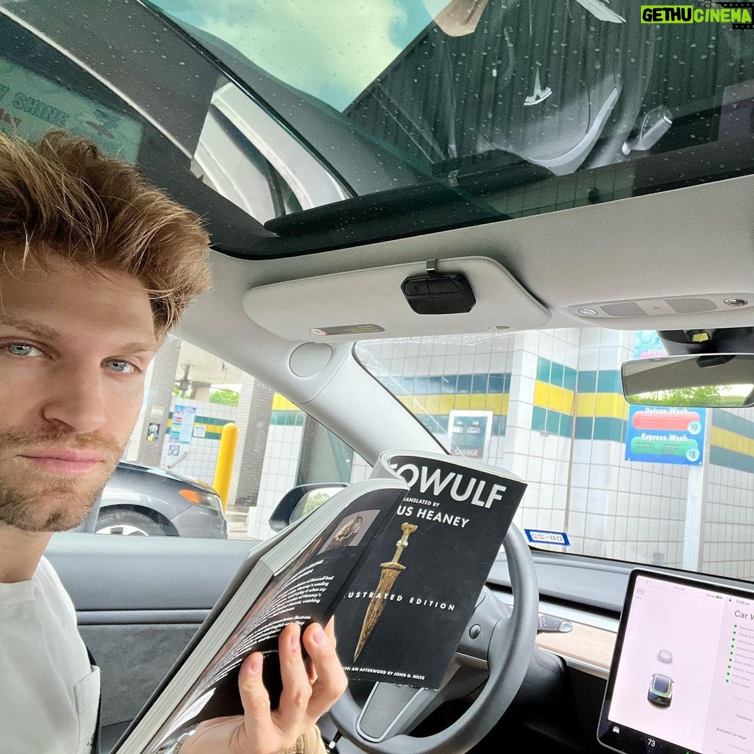 Keegan Allen Instagram - Walker stuff, last photo a spoiler, sorry @awfricke