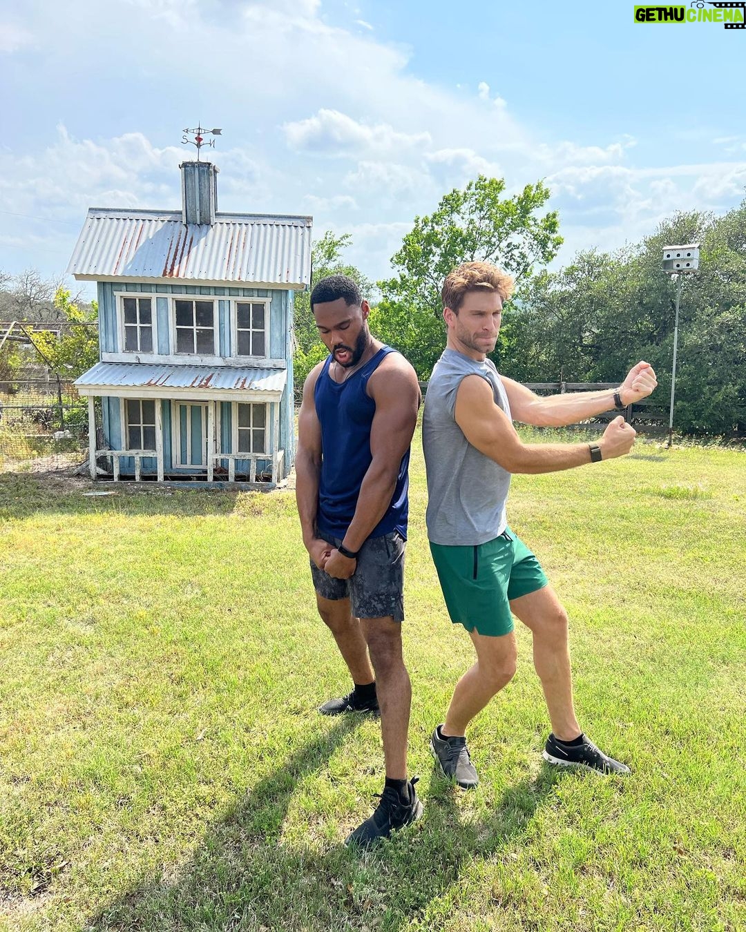 Keegan Allen Instagram - @jlpierre gun show looking house