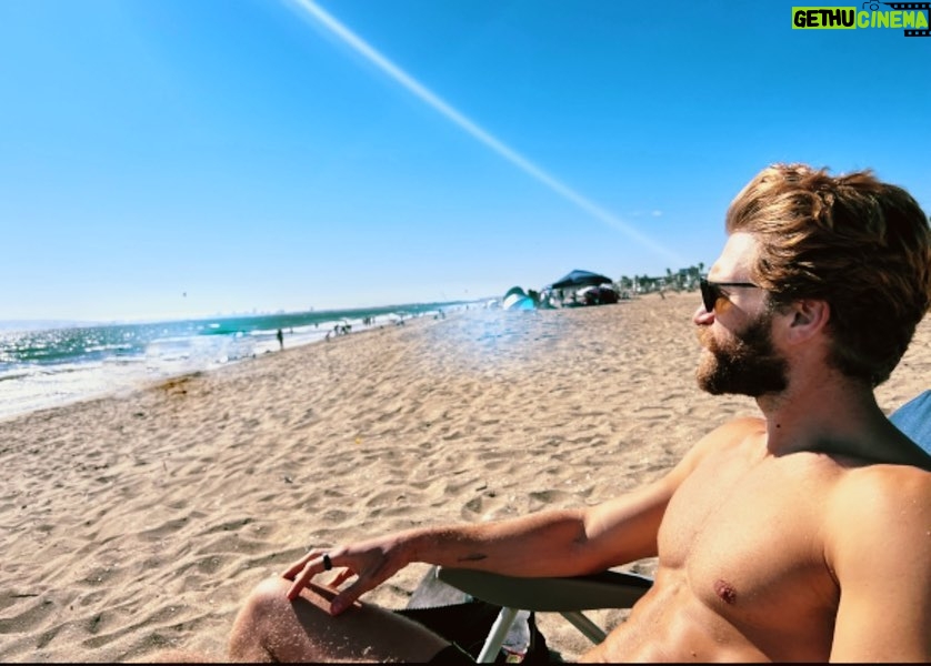 Keegan Allen Instagram - Ocean therapy @nicholasryanh