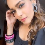 Keerthi shanthanu Instagram – A quick transition 😉💕

Floral skirt by @malarvikrambridalcouture 🩶💗
Mix matched with a top from #zara 

Self makeup & self styling
#transition #réel #selfshot #workmode