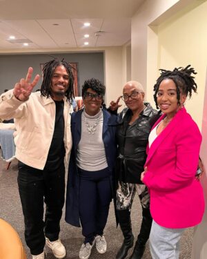 Keith Lee Instagram - I don’t use the word Iconic often or loosely but last night 🤞🏽

💕 Iconic 💕 

God Is Amazing 🙏🏽