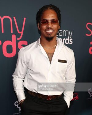 Keith Lee Instagram - Sunday Date Night , God Is Amazing 🙏🏽 

Styled By My Cousin : @dontcallmebrittany 

Hair By : @dr.dreadhead1