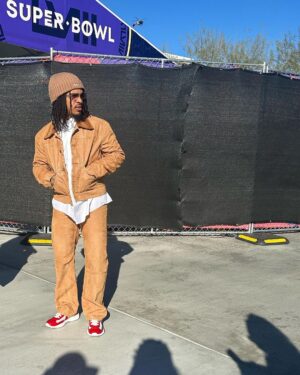 Keith Lee Instagram - Never thought this is what I would be posting but when I say it I mean it , God Is Amazing 🙏🏽

I can’t say it enough 🫂

Stylist: @dontcallmebrittany