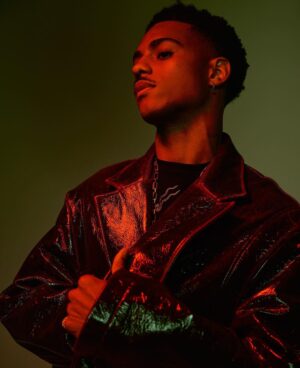 Keith Powers Instagram - by @sage.east 

Lighting director: @dinbaedin
Photo Assist: @_brandoncphoto
Groomer: @eliven.q
Stylist: @styleisinyou
Stylist Assistant: @wendyluong @emilyejwon 
Production: @go.atticus @mikegregmoretti @nathanielhensel
Production Lead: @waaterbirds
Studio: WVRK Studios