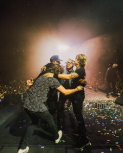 Keith Urban Instagram - @yqmcountryfest and @mnstatefair went crazy in ALL the right ways !!!!! Atlantic City and Allentown, we’ll see you this weekend 🔥