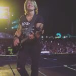 Keith Urban Instagram - summer weekends in Canada 🇨🇦 thank you @bootsandhearts !!!!! Boots & Hearts Music Festival