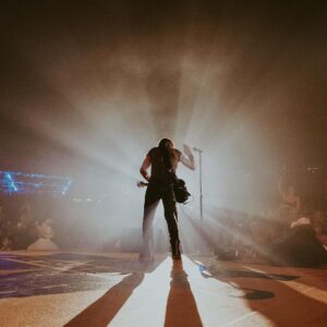 Keith Urban Instagram - WATERSHED !!!!!!! we literally had the perfect kind of vibe going between us the entire night. absolutely insane energy !! thank you