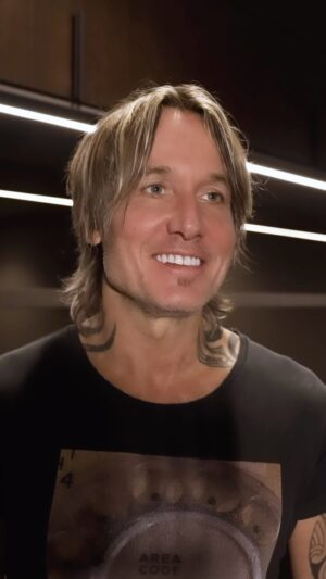 Keith Urban Instagram - to every single person who attended any of the shows on this tour: thank you !!!!