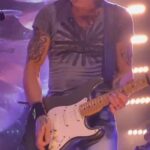 Keith Urban Instagram - Brown Eyes Baby (the live solo)