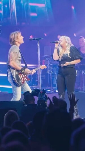 Keith Urban Instagram - There was a running theme for our show in Nashville: BROADWAY TO THE BIG TIME. Our special guests for the evening highlighted that journey, representing those playing on Lower Broadway right now, night after night, to those headlining Nissan Stadium. 

This girl has been putting in the hours with her band at The Stage every Friday night. Once you hear @kayleygreen sing you won’t forget her !!!!

🎥 @brenventure @j_lav