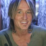 Keith Urban Instagram – We’ve got a new member joining @ingridandress and I on our crazy circus starting in September….welcome to the tour brother !!!! @tylerhubbard
Tickets and details at keithurban.com ! #TSONworldtour