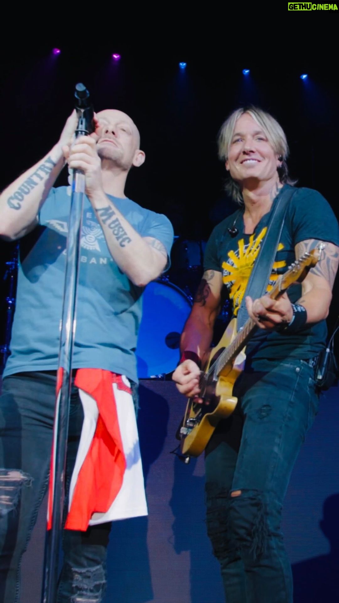 Keith Urban Instagram - from Birmingham to Tennessee….. Paul, you killed it mate ! Way to set the bar high for Newcastle on Sunday 💪💪💪 #KUUK22