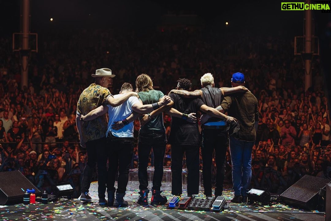 Keith Urban Instagram - TORONTO 🇨🇦 #TSONworldtour Budweiser Stage