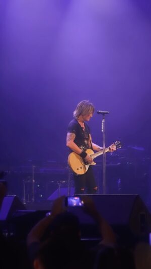 Keith Urban Instagram - For Jimmy, last night in Atlantic City.