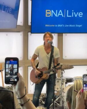 Keith Urban Instagram - From the baggage claim to a REAL STAGE !!!! Sooooo fun celebrating the release of ‘Messed Up As Me’ with loads of you in Concourse C yesterday and a massive thank you to everyone at @flynashville for helping us pull off the surprise.