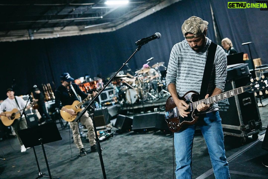 Keith Urban Instagram - AFTH 8 is TONIGHT and @olddominionmusic is joining in on the fun 🔥🔥🔥 See you at Bridgestone !!!! Nashville, Tennessee