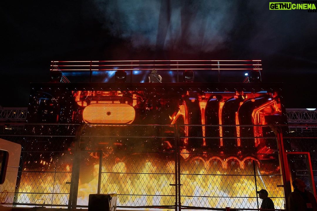 Keith Urban Instagram - F1 Opening Ceremony 🏎️ @f1lasvegas @f1
