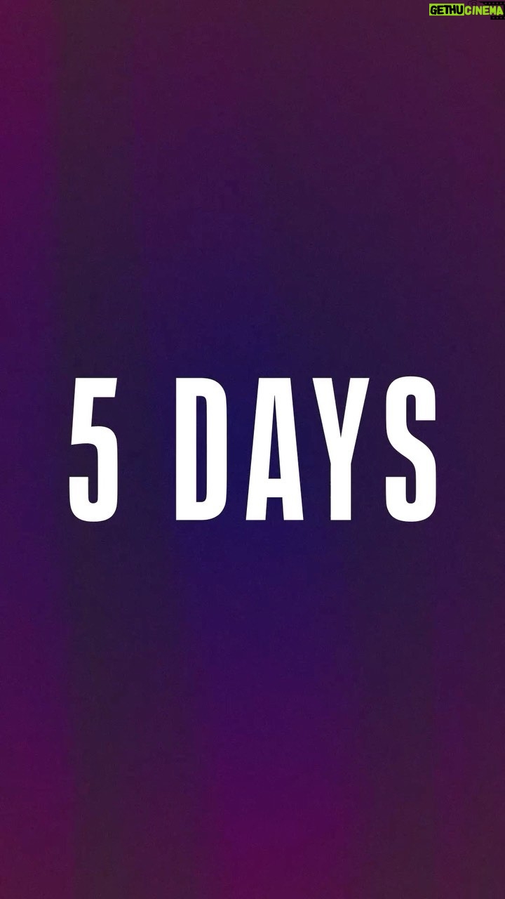 Kelly Clarkson Instagram - 🍷💔☀️ = 5️⃣ days until #chemistryvegas