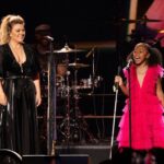 Kelly Clarkson Instagram - We’re halfway through! Who’s coming to the show this week? #chemistryvegas #chemistry