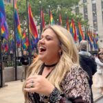 Kelly Clarkson Instagram - The flashmobs continued in NYC this week celebrating the release of #chemistry. Thank you @ourtonality for joining in on the fun! @AlexanderLBlake @tonality @Dej_Arnelle @Ceemaze @Jhettirose @_sing_sam_ @Sarahjeurs @Lennylenny_ @table3musicgroup @kyron_EL @destinymarkomusic