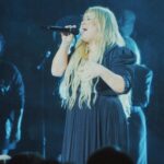 Kelly Clarkson Instagram - flashback to my birthday at the belasco when I performed all of the songs from my upcoming album #chemistry! 🍷💔☀️ y’all will have to wait until june 23rd to hear them, but stream “favorite kind of high” now. link in bio.