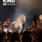 Kelly Clarkson Instagram - this is the kind of #chemistry i’m talking about!! here’s a sneak peek of my new song “favorite kind of high” before it’s out everywhere on friday.🍷💔☀️ pre-save it now to get notified as soon as it premieres! link in bio.