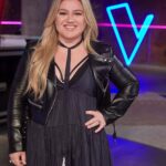 Kelly Clarkson Instagram - Last night of the #VoiceBattles starts tonight! #TeamKelly #TheVoice