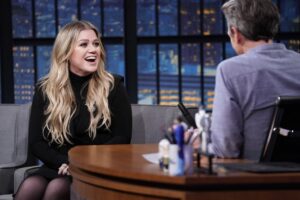 Kelly Clarkson Instagram - You make me laugh like few can @latenightseth 😂 we should start a 30 Rock Fantasy Football League next season! See ya around neighbor!

Photo: Lloyd Bishop/NBC