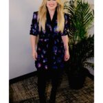 Kelly Clarkson Instagram - Last night’s look at the @audacy @WeCanSurvive ✨ Hair: @robertramoshair Makeup: @gloglomakeup Styling: @micaela Photo: @weisseubanks - Team KC