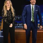 Kelly Clarkson Instagram - I always have such a good time with you @jimmyfallon @fallontonight! 📸: @toddowyoung